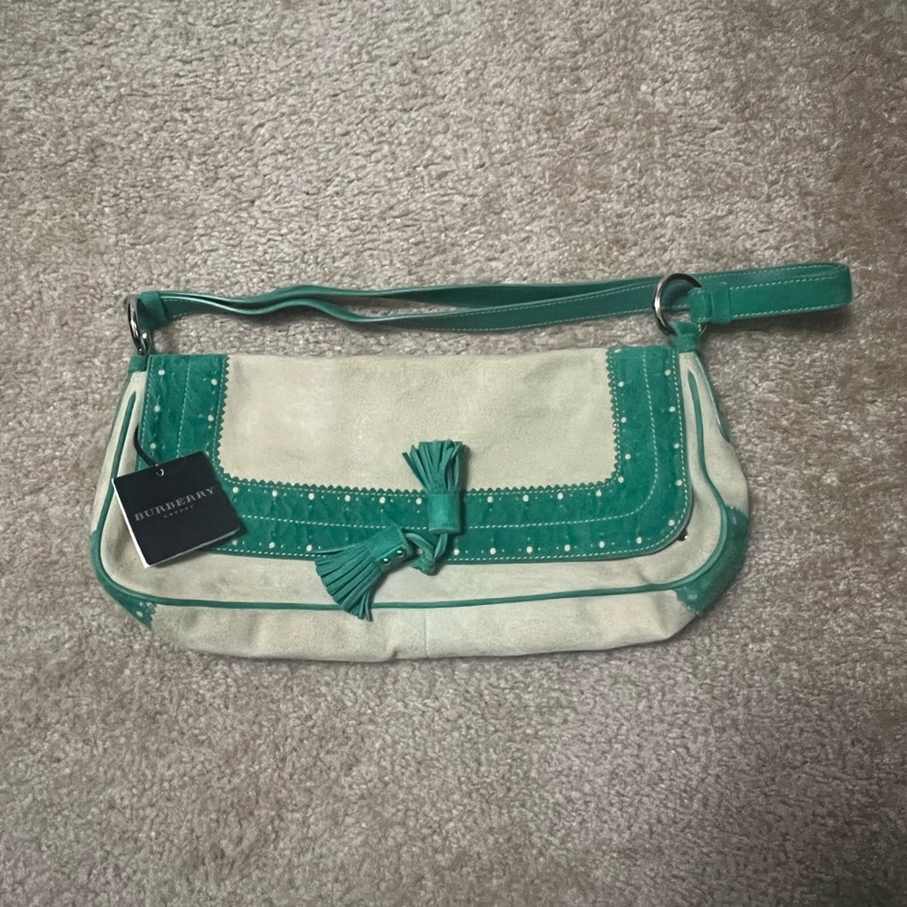 Burberry vintage tan and green suede women’s purse magnetic closure never used